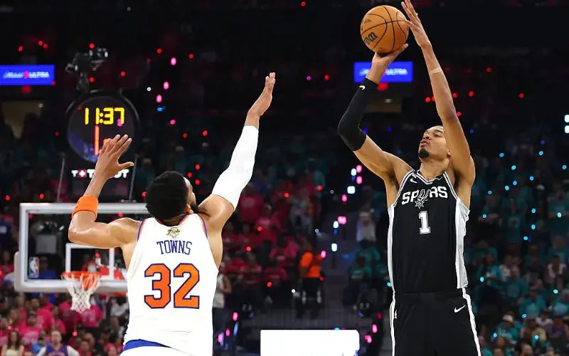 Knicks vs Spurs.jpg